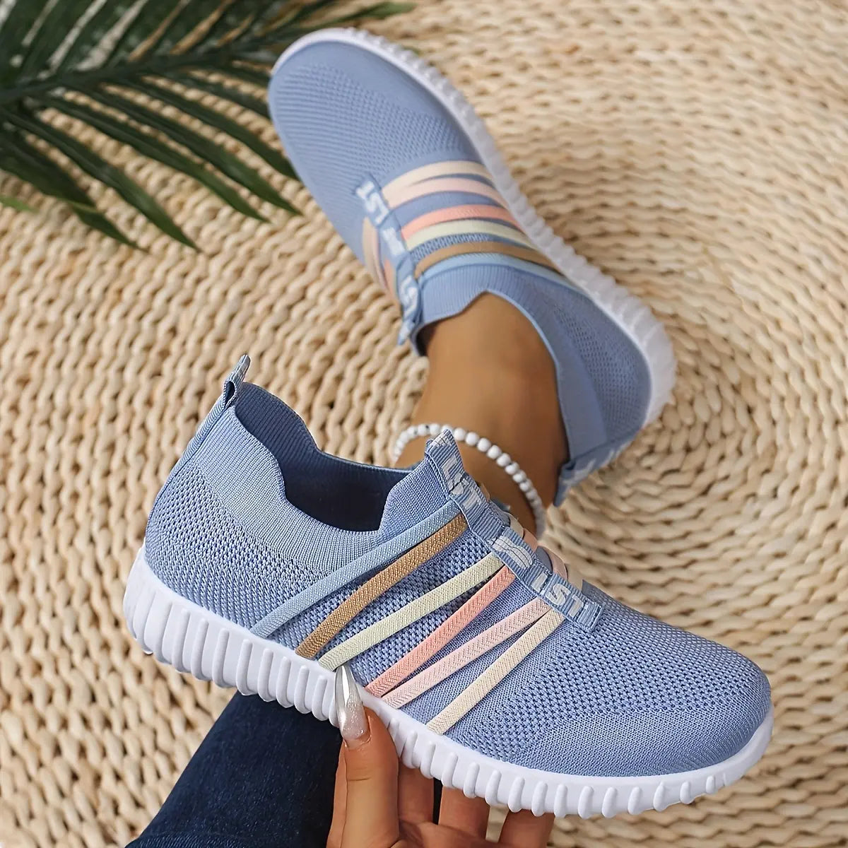 Alyssia- Chaussures respirantes et confortables
