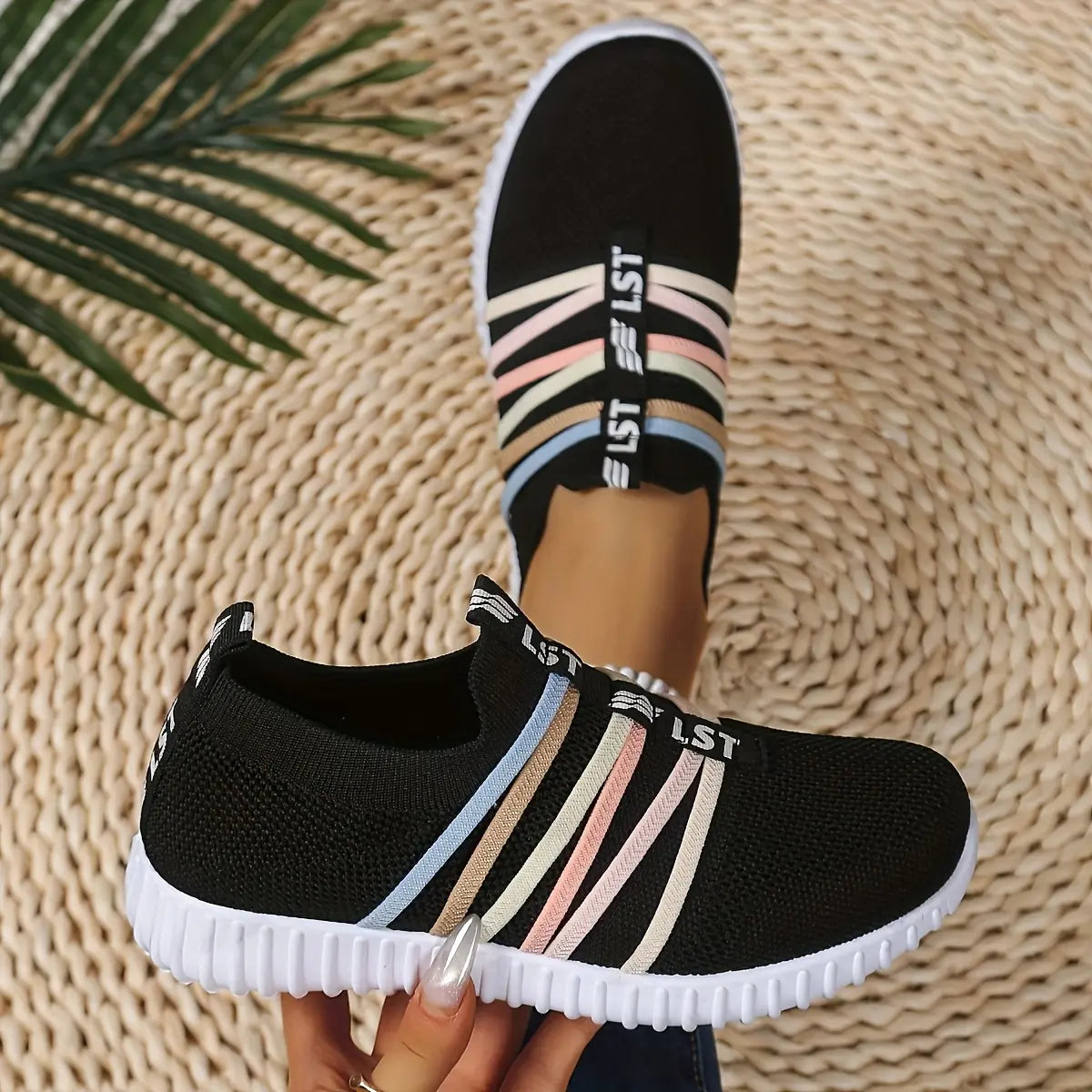 Alyssia- Chaussures respirantes et confortables